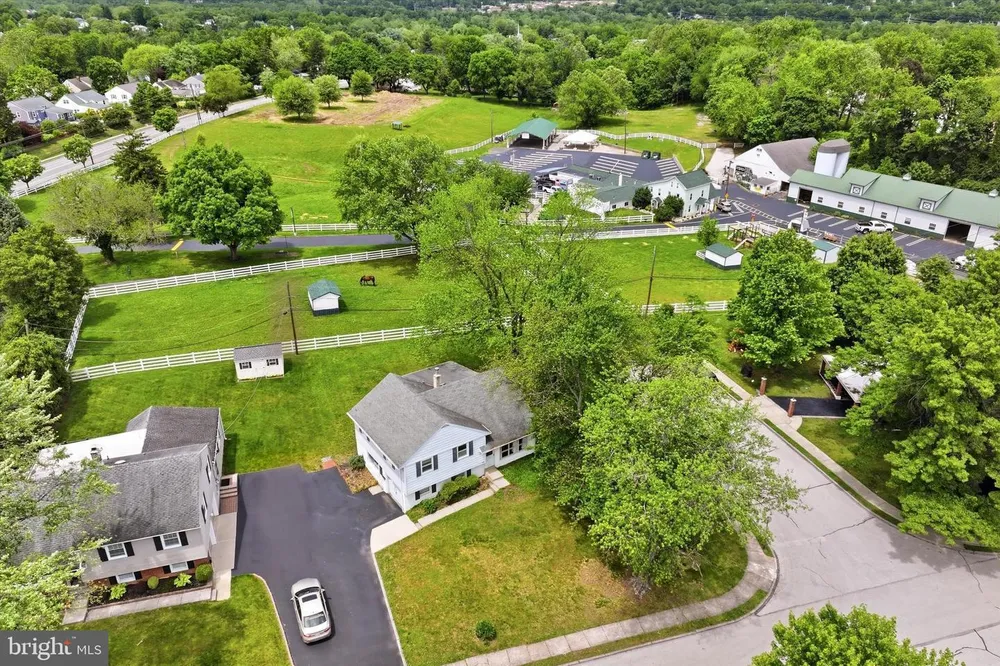 565 Dartmouth Dr, King of Prussia, PA 19406