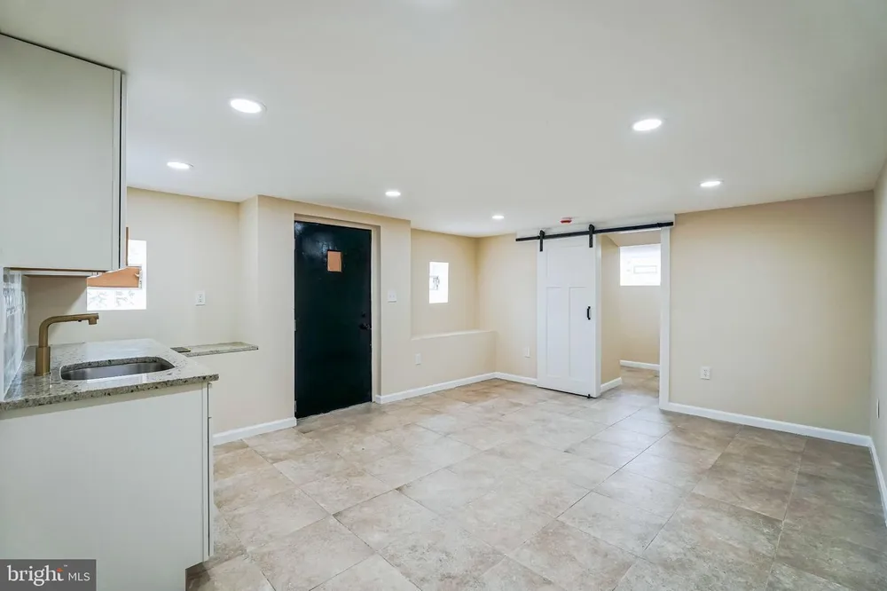 101 N Vogdes St, Philadelphia, PA 19139