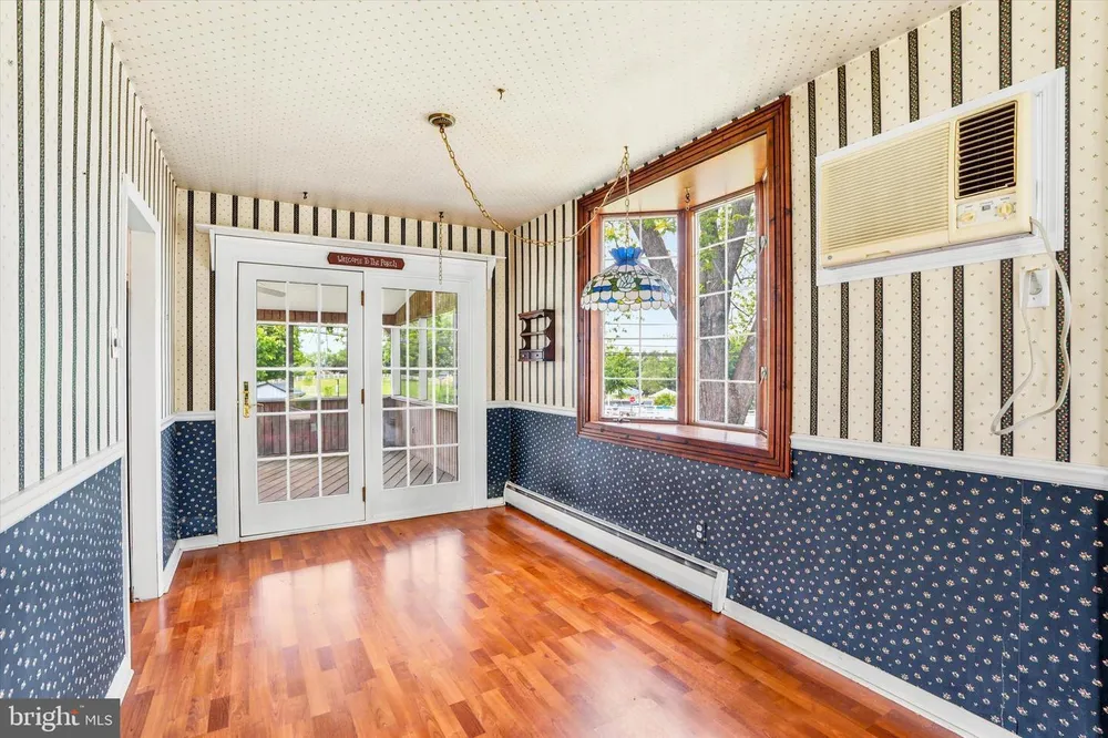 565 Dartmouth Dr, King of Prussia, PA 19406