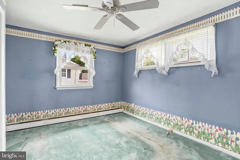 565 Dartmouth Dr, King of Prussia, PA 19406