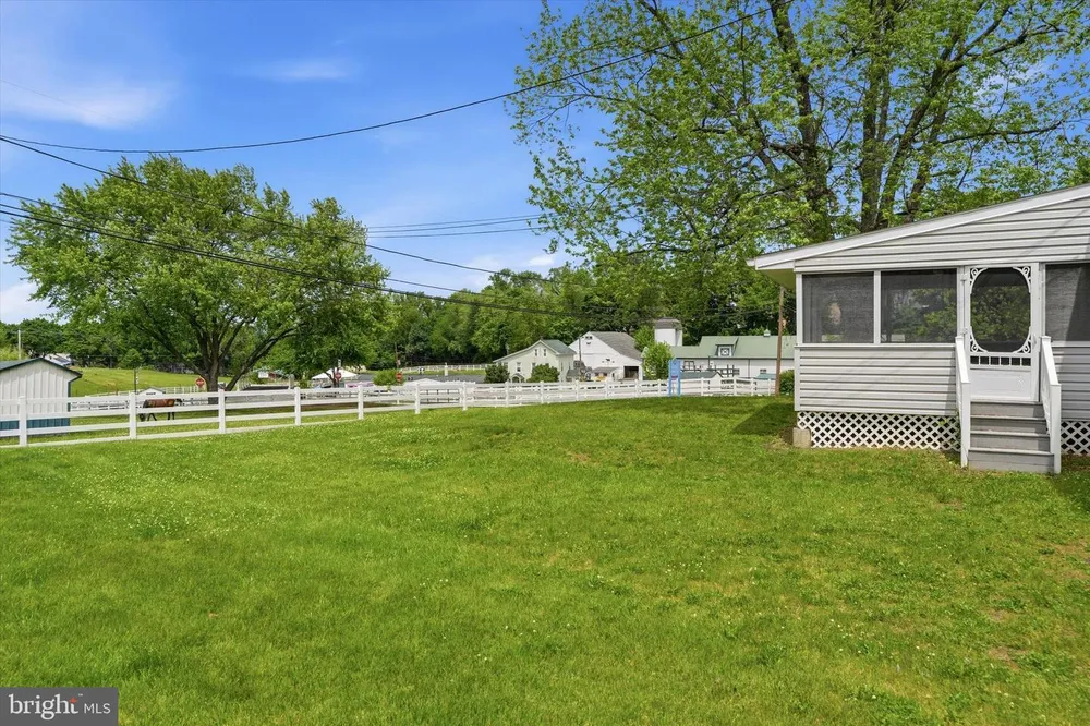 565 Dartmouth Dr, King of Prussia, PA 19406