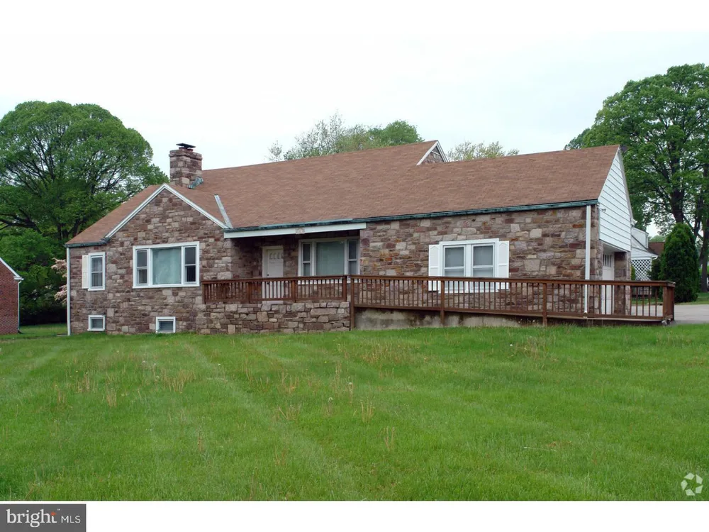 2111 Dekalb Pike, East Norriton, PA 19401