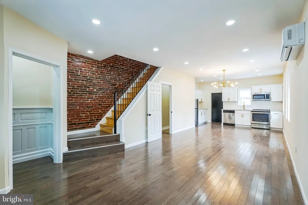 101 N Vogdes St, Philadelphia, PA 19139