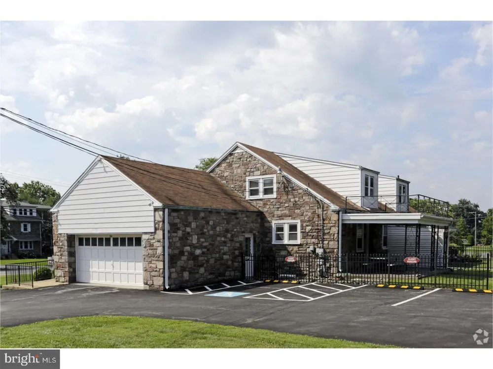 2111 Dekalb Pike, East Norriton, PA 19401