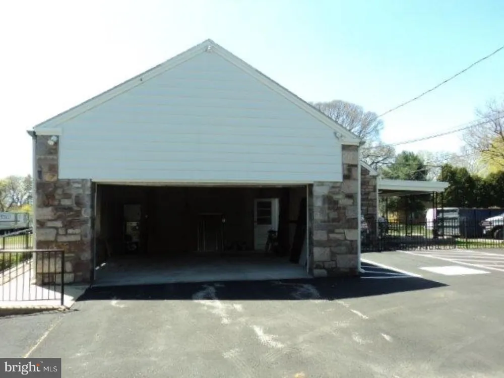 2111 Dekalb Pike, East Norriton, PA 19401