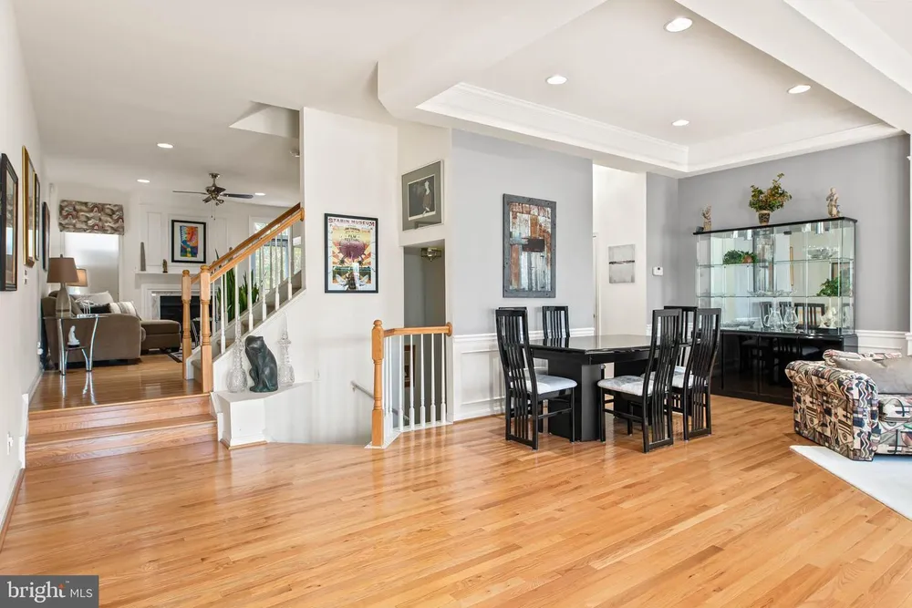 10 Almond Ct, Lafayette Hill, PA 19444