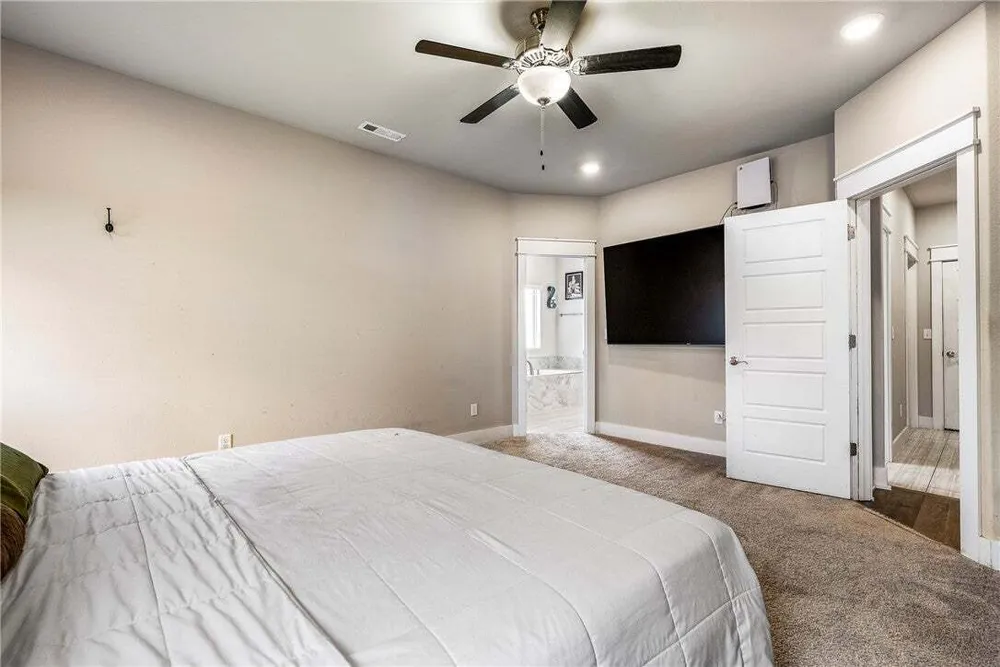 3601 SW Carter Rd, Bentonville, AR 72713