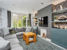 Crescent Road, Burgess Hill thumb 3