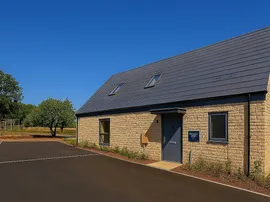 Thames View, Blunsdon, Swindon photo