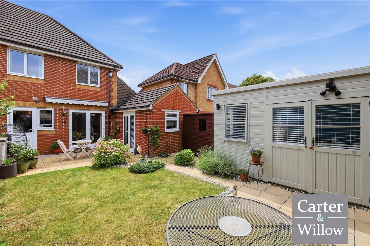 Foxglove Road, Parish Fields, Essex Image 21