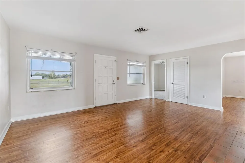 716 Avenue I NE, Winter Haven, FL 33881