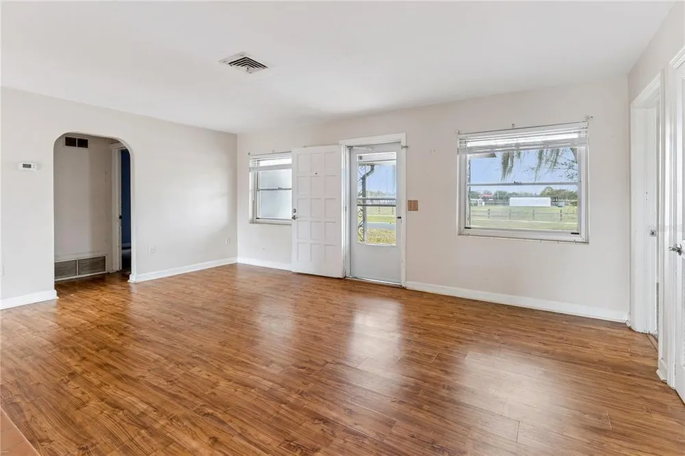 716 Avenue I NE, Winter Haven, FL 33881