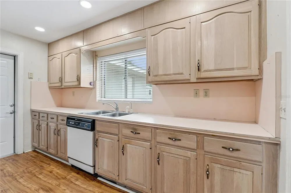 716 Avenue I NE, Winter Haven, FL 33881