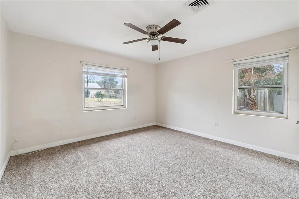 716 Avenue I NE, Winter Haven, FL 33881