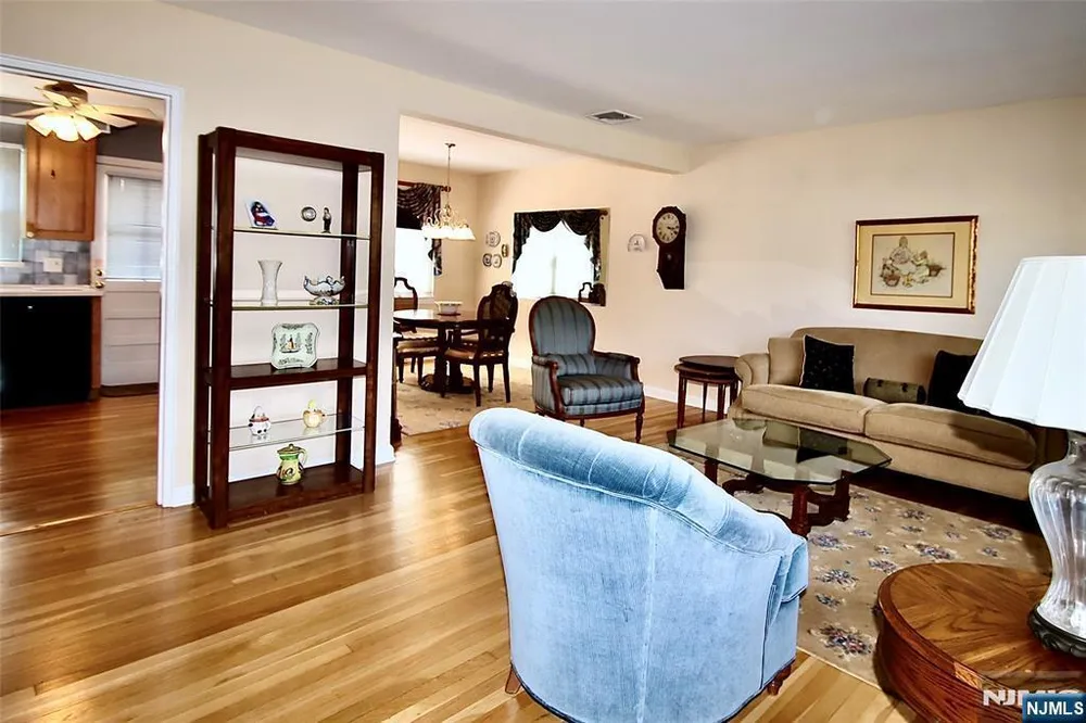17-19 Greenwood Drive, Fair Lawn, NJ 07410