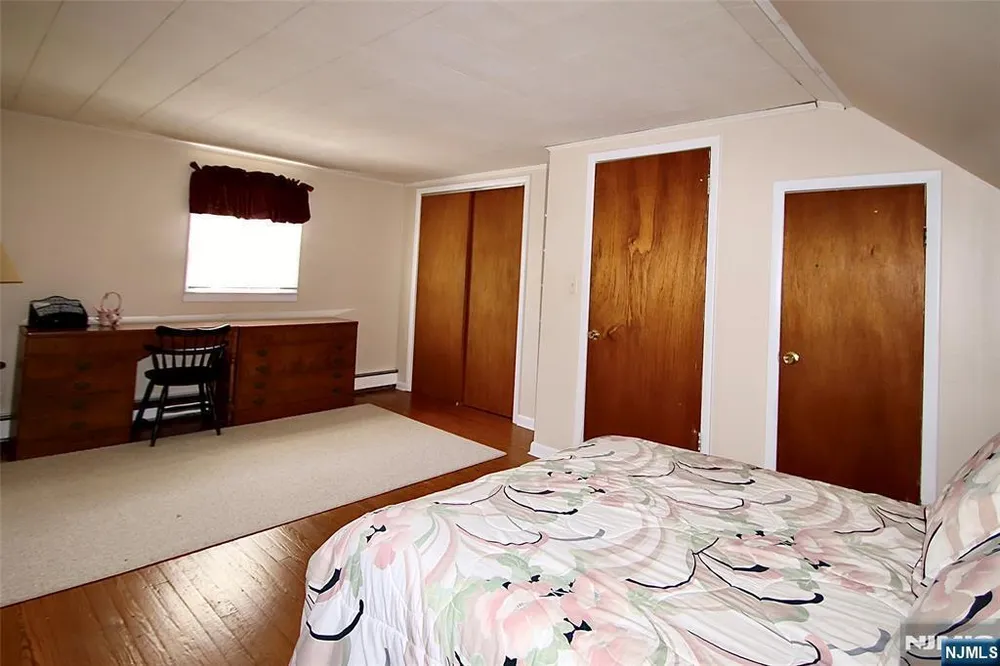 17-19 Greenwood Drive, Fair Lawn, NJ 07410