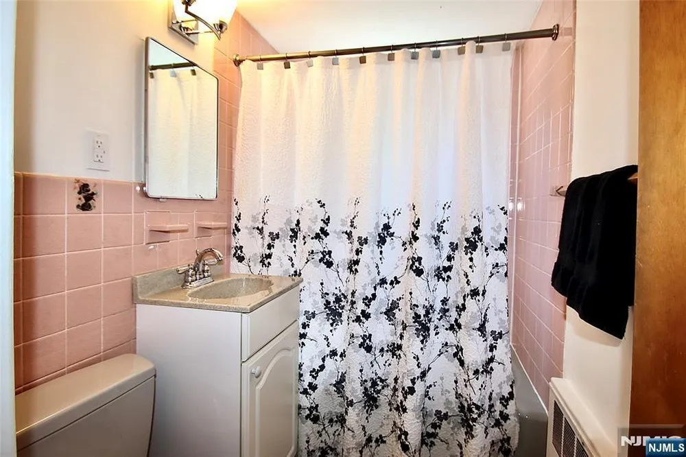 17-19 Greenwood Drive, Fair Lawn, NJ 07410
