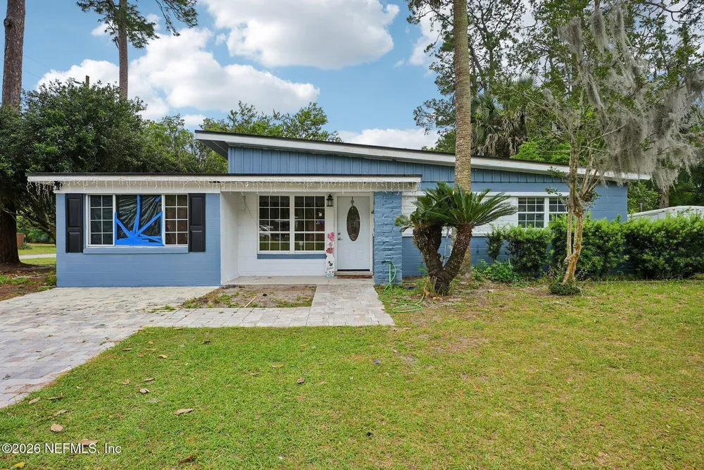 5356 Keystone Dr N, Jacksonville, FL 32207