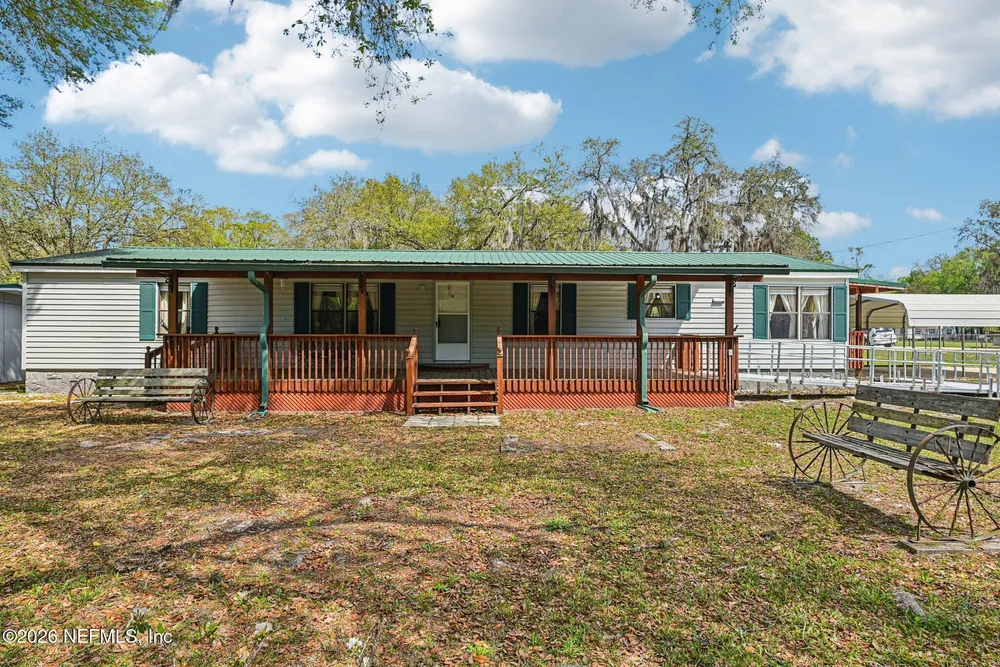 128 Sesame St, Middleburg, FL 32068