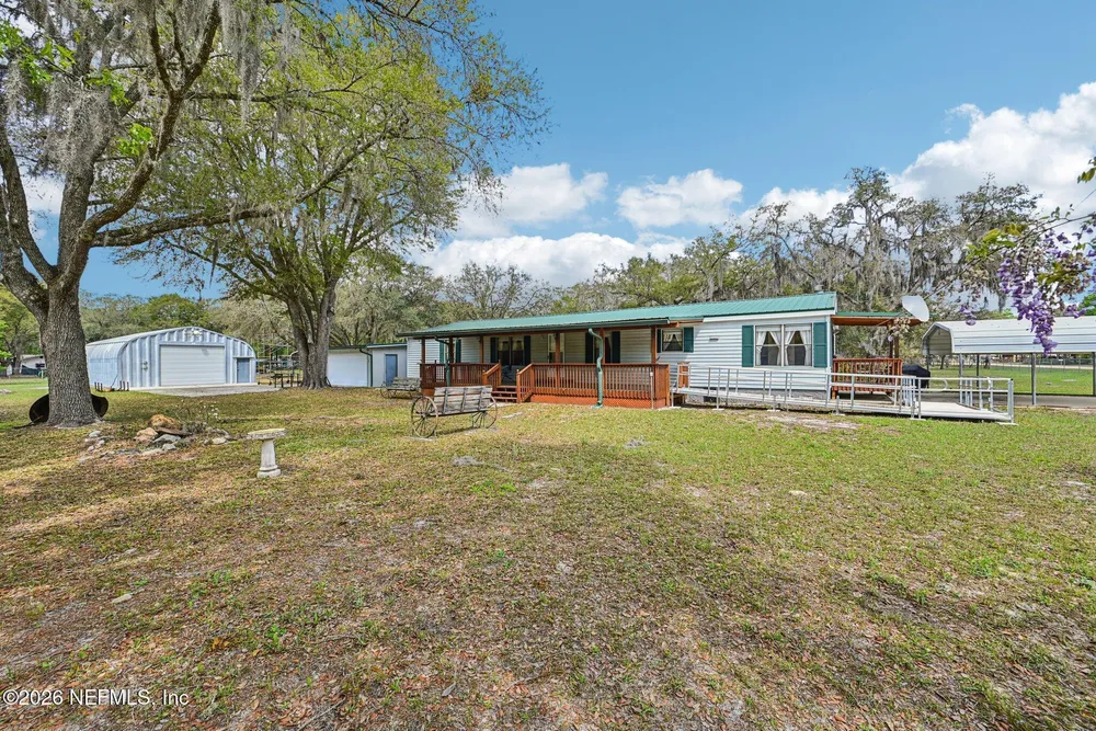 128 Sesame St, Middleburg, FL 32068