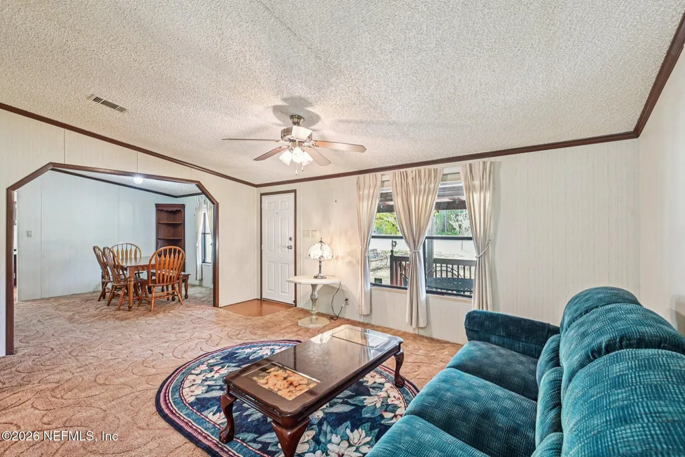 128 Sesame St, Middleburg, FL 32068