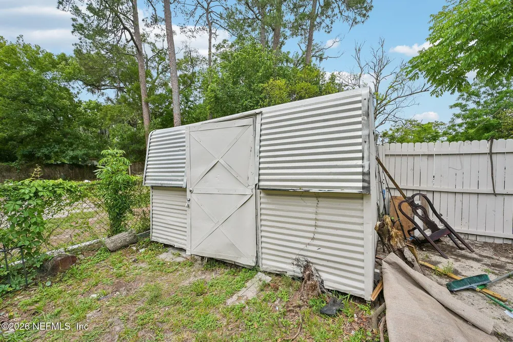 5356 Keystone Dr N, Jacksonville, FL 32207