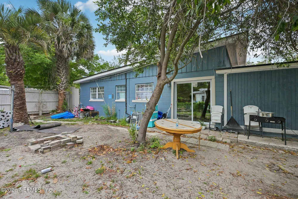 5356 Keystone Dr N, Jacksonville, FL 32207