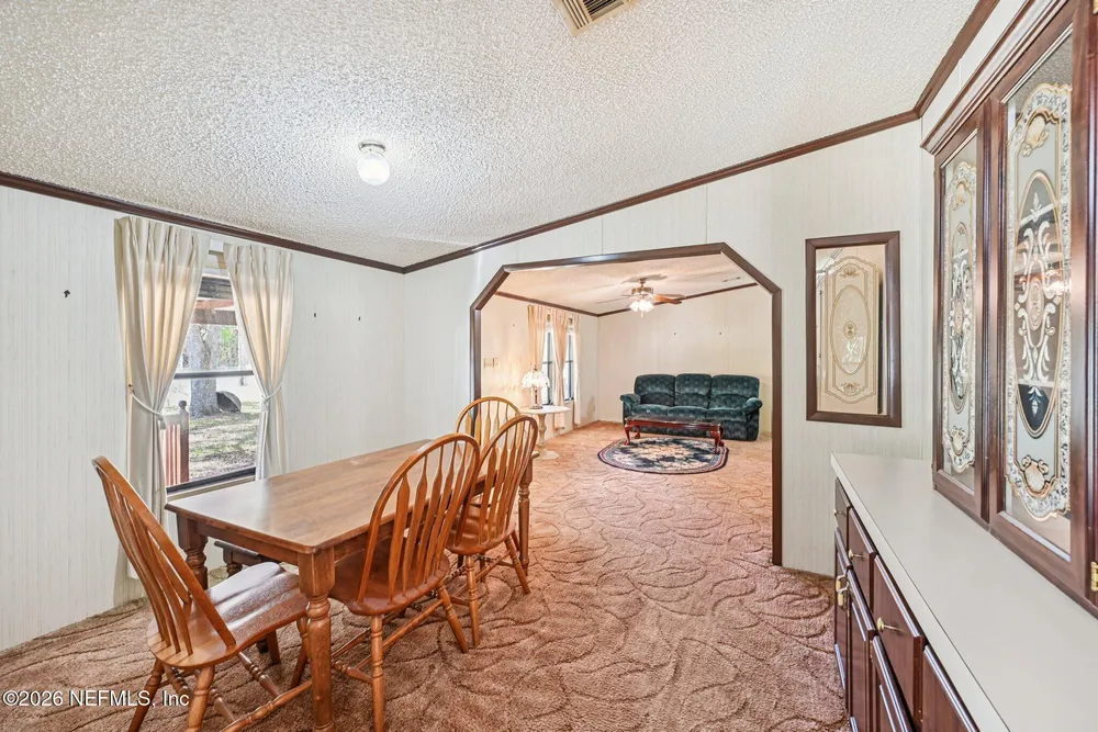 128 Sesame St, Middleburg, FL 32068