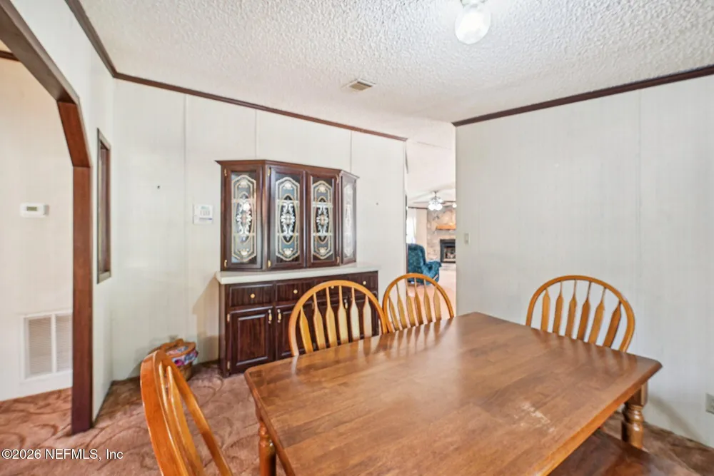 128 Sesame St, Middleburg, FL 32068