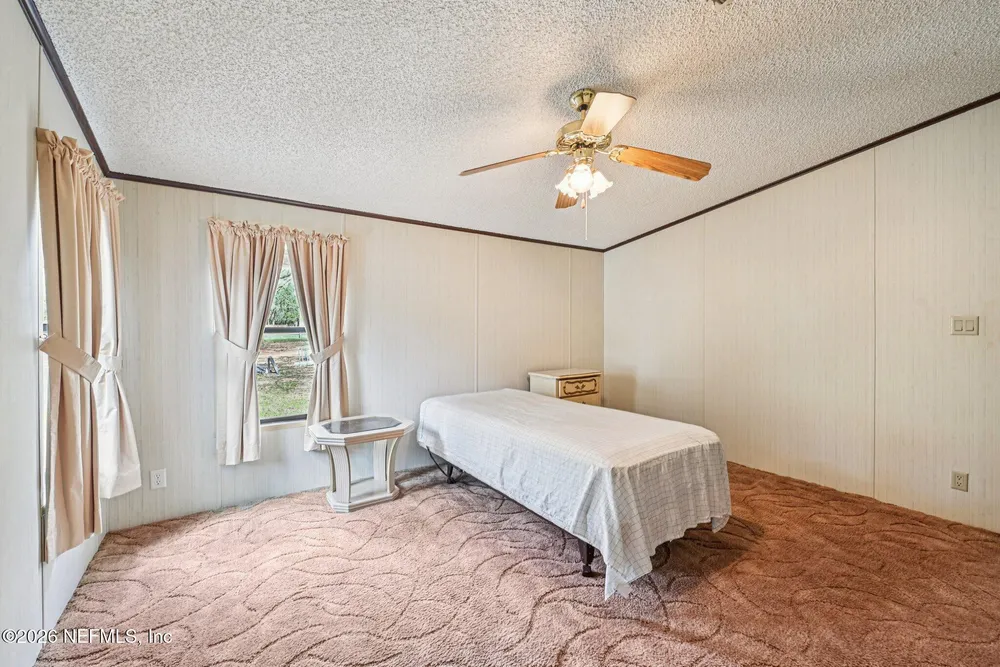 128 Sesame St, Middleburg, FL 32068