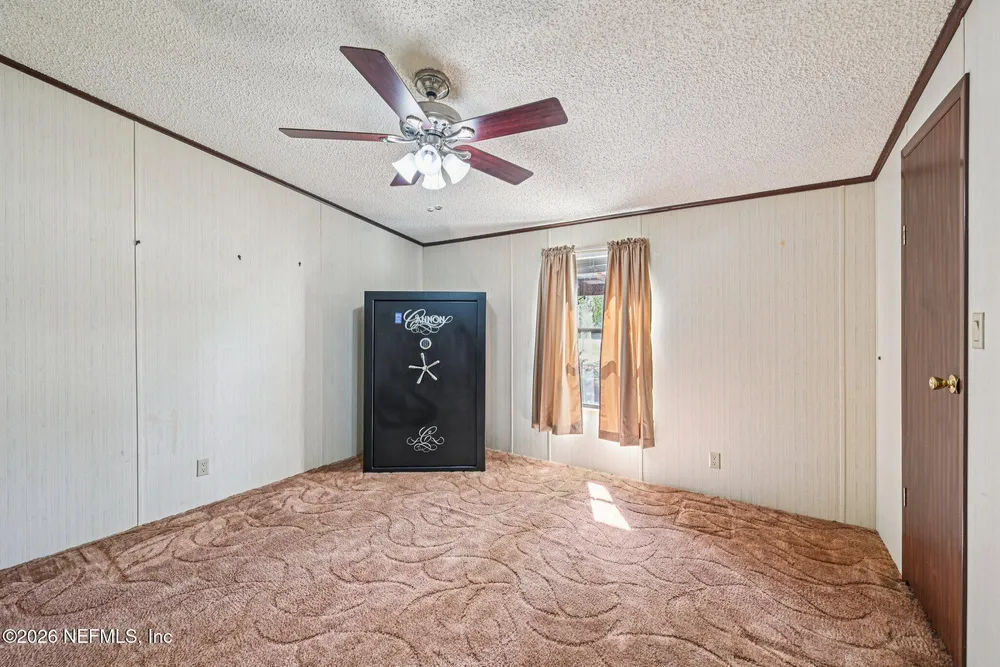 128 Sesame St, Middleburg, FL 32068