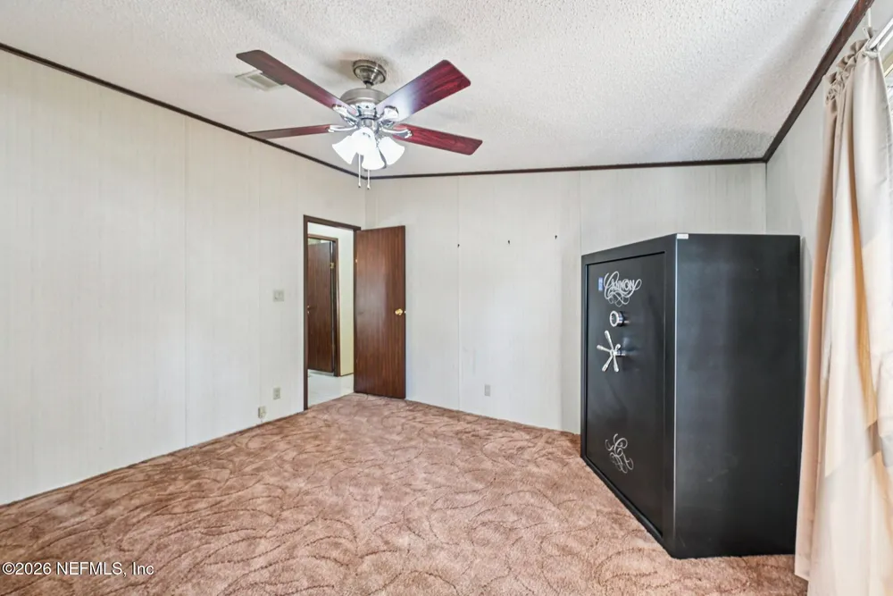 128 Sesame St, Middleburg, FL 32068