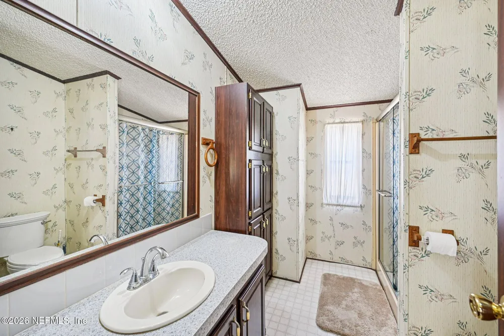 128 Sesame St, Middleburg, FL 32068