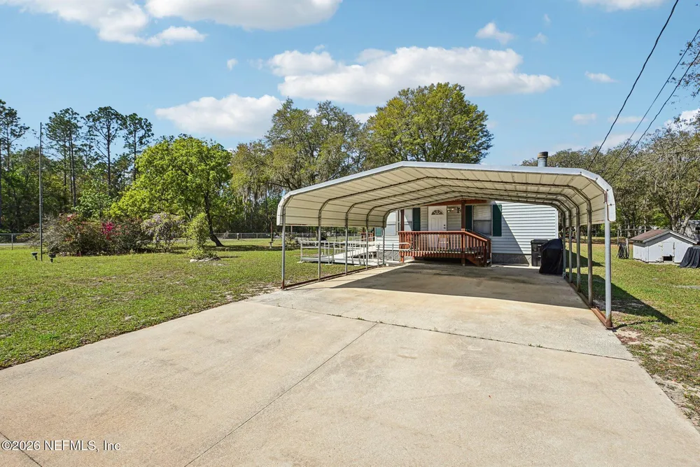 128 Sesame St, Middleburg, FL 32068