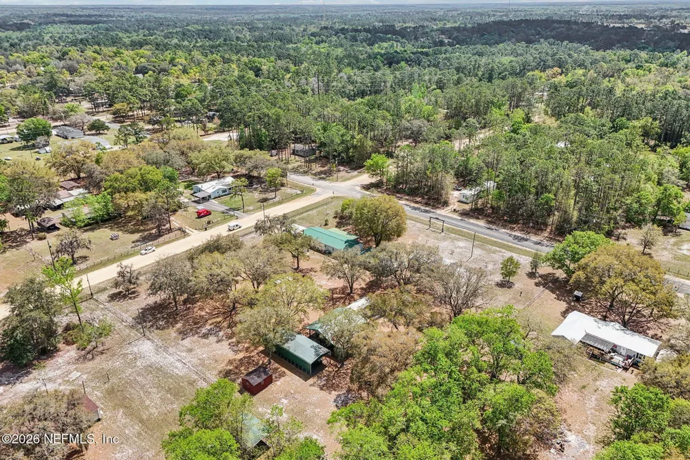 128 Sesame St, Middleburg, FL 32068