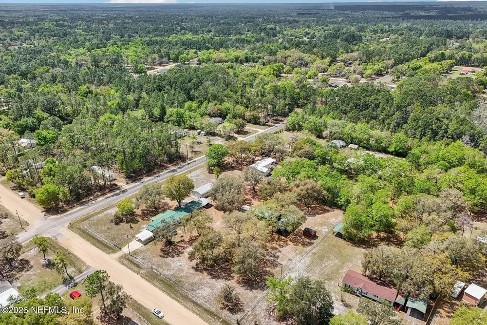 128 Sesame St, Middleburg, FL 32068