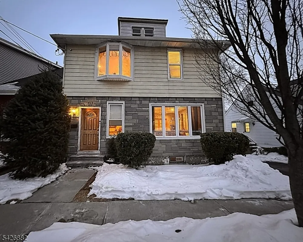 84 Saint Marys Pl, Nutley, NJ 07110