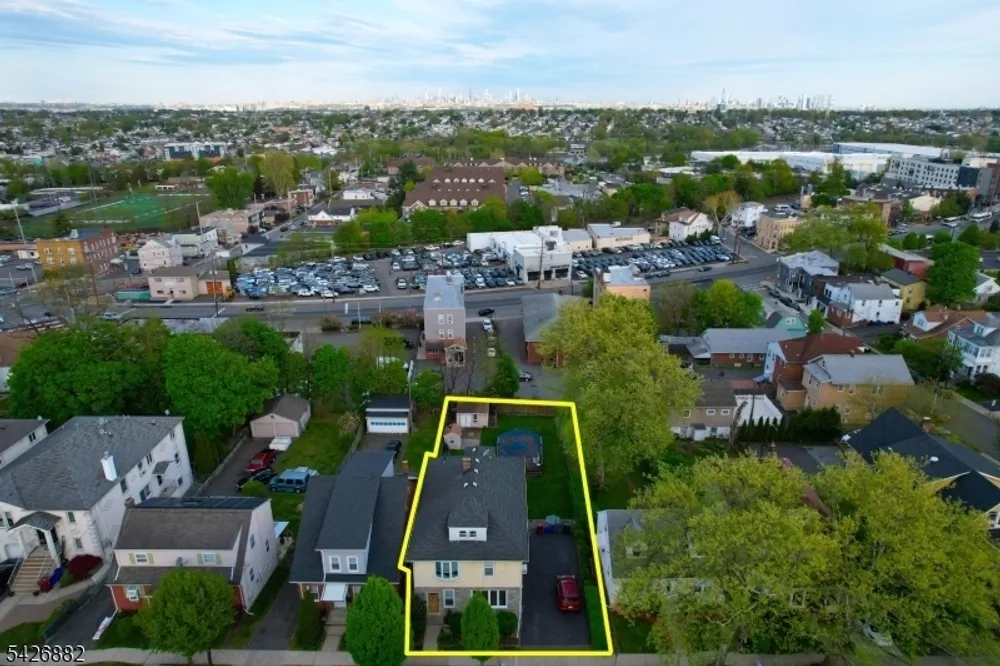 84 Saint Marys Pl, Nutley, NJ 07110
