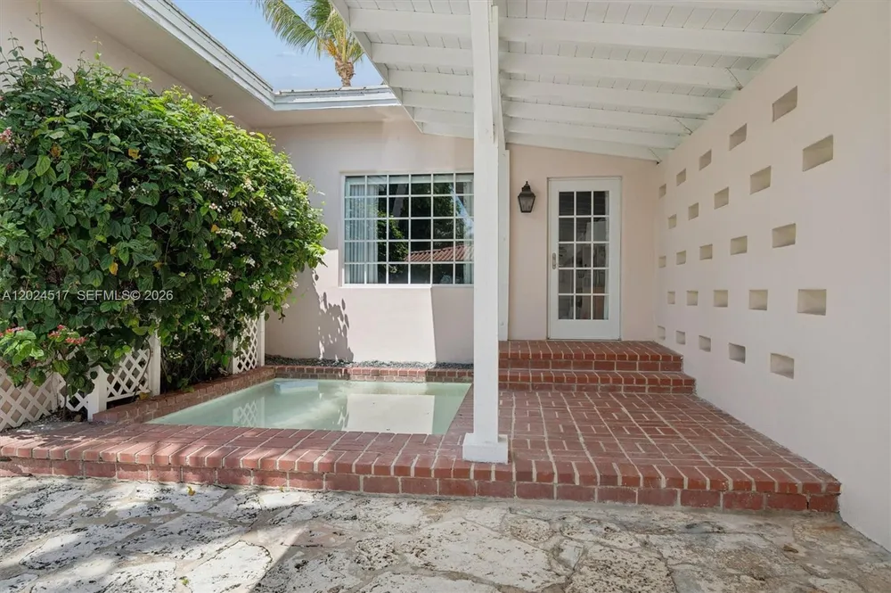 1255 NE 99th St, Miami Shores, FL 33138