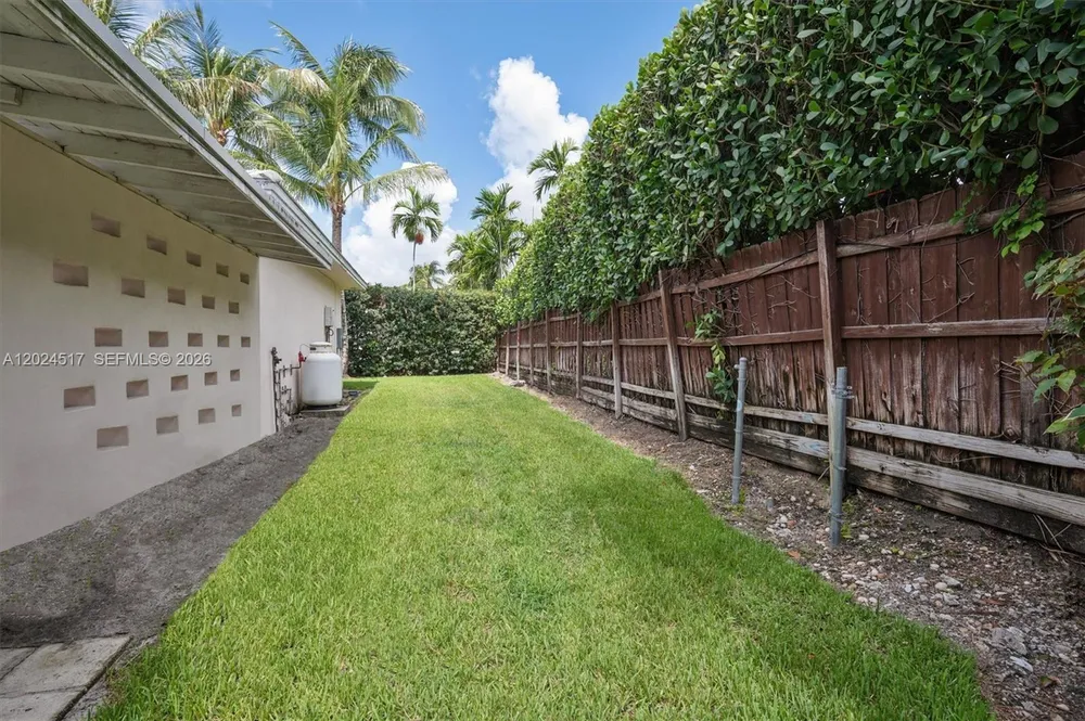 1255 NE 99th St, Miami Shores, FL 33138