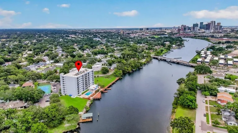 2780 N Riverside Dr, Tampa, FL 33602