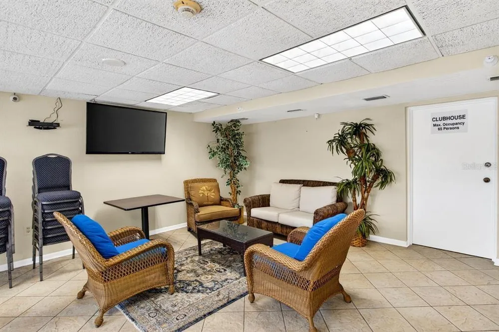 2780 N Riverside Dr, Tampa, FL 33602