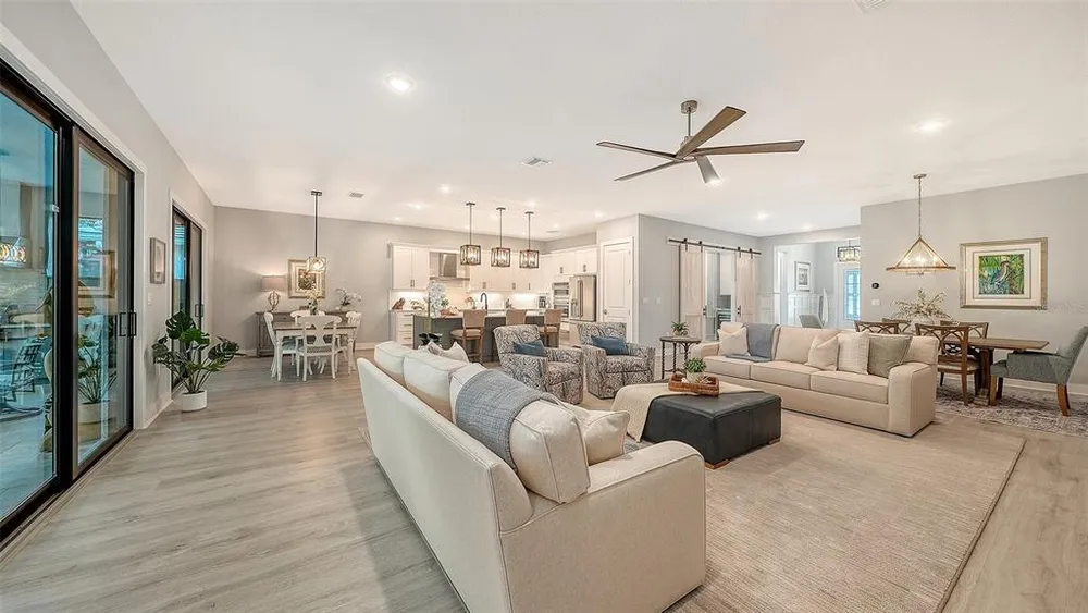 5018 Surfside Circle, Lakewood Ranch, FL 34211