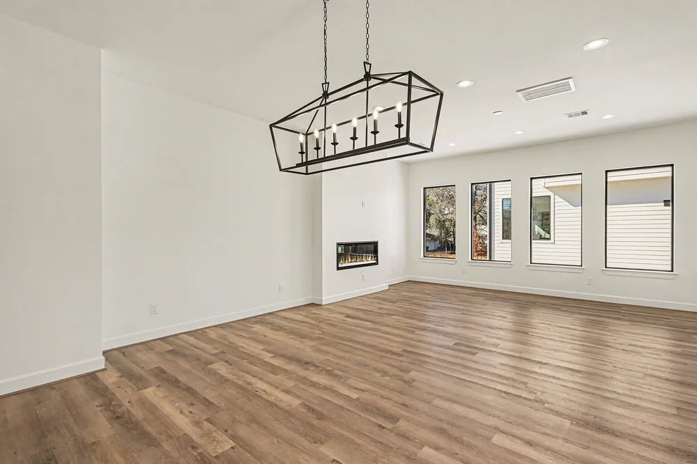 1216 Wycliffe Dr, Houston, TX 77043