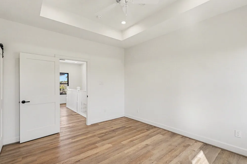 1216 Wycliffe Dr, Houston, TX 77043
