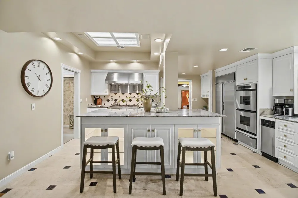 4320 Rand Ln, Sacramento, CA 95864