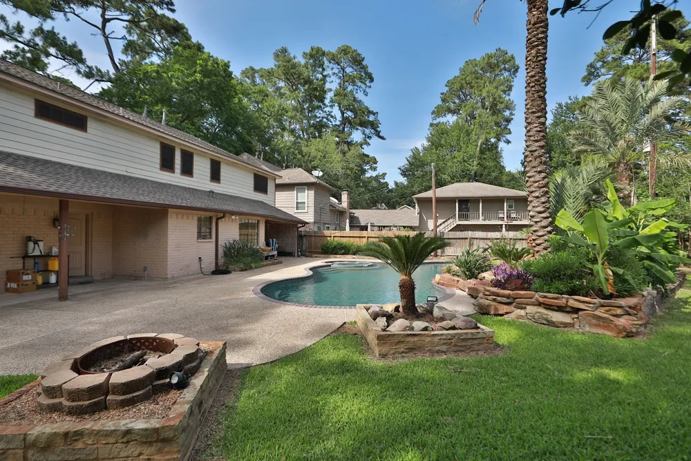 12923 Hunterfield Dr, Cypress, TX 77429