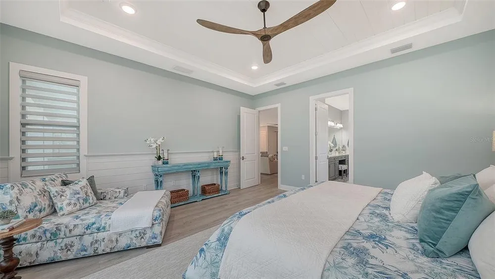 5018 Surfside Circle, Lakewood Ranch, FL 34211