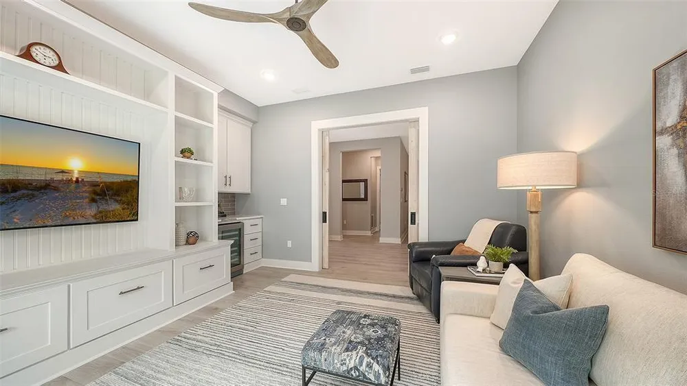 5018 Surfside Circle, Lakewood Ranch, FL 34211