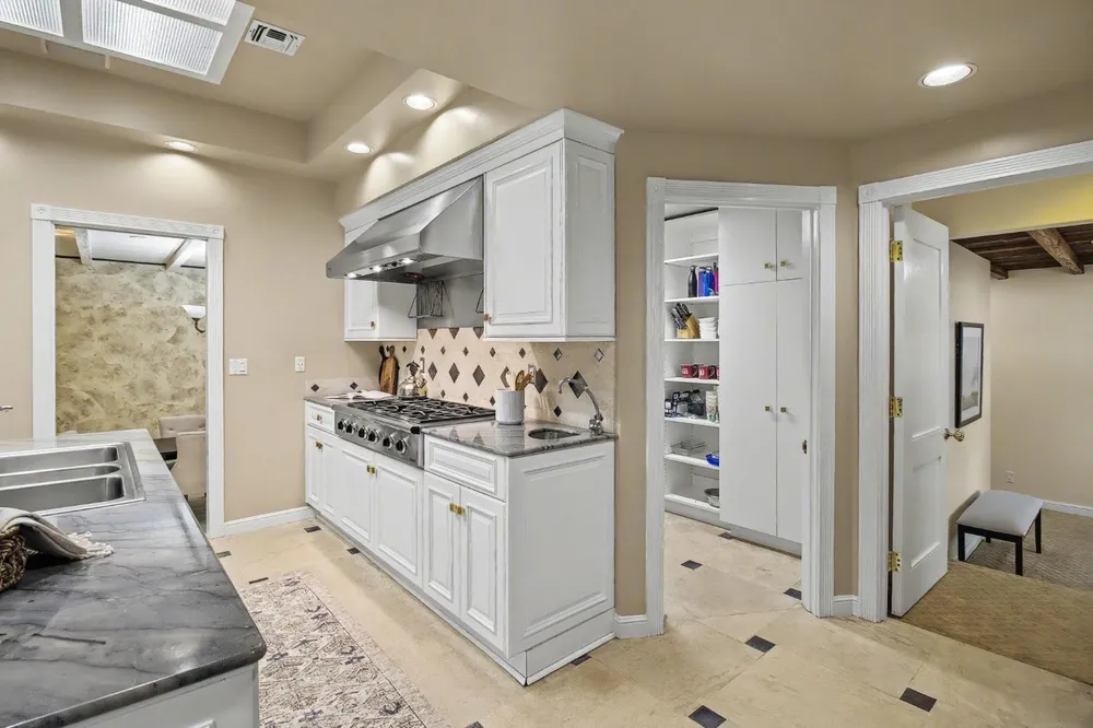4320 Rand Ln, Sacramento, CA 95864